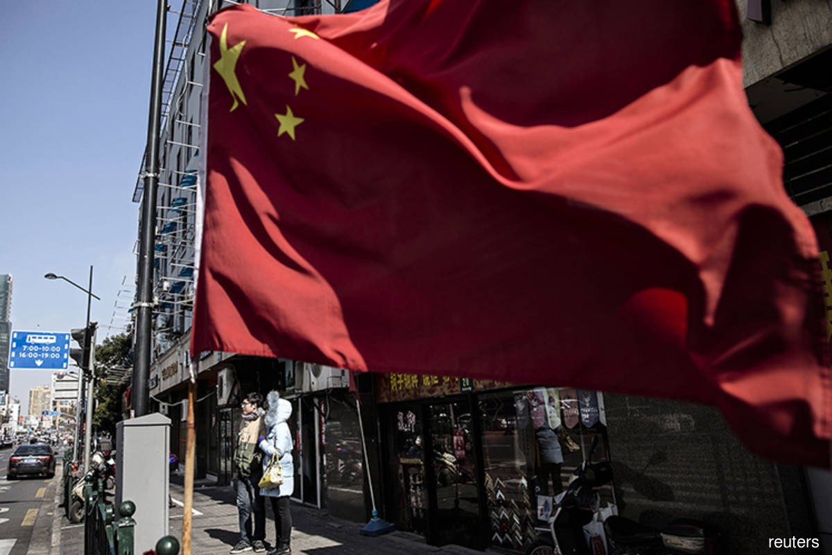Chinese banking shares emerge as havens amid global sector woes